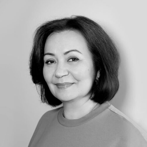 nelya-amirova-k-bw